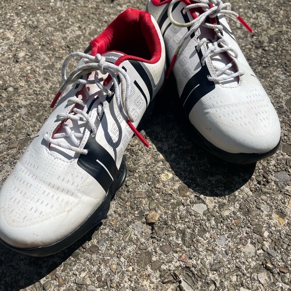 4Y UNDERARMOUR GOLF SHOE - Picture 2 of 4